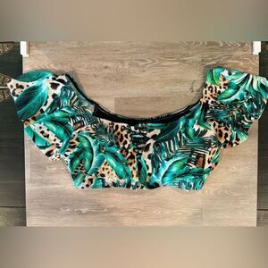 NWT Size Small TiniBikini Swim Top NEW